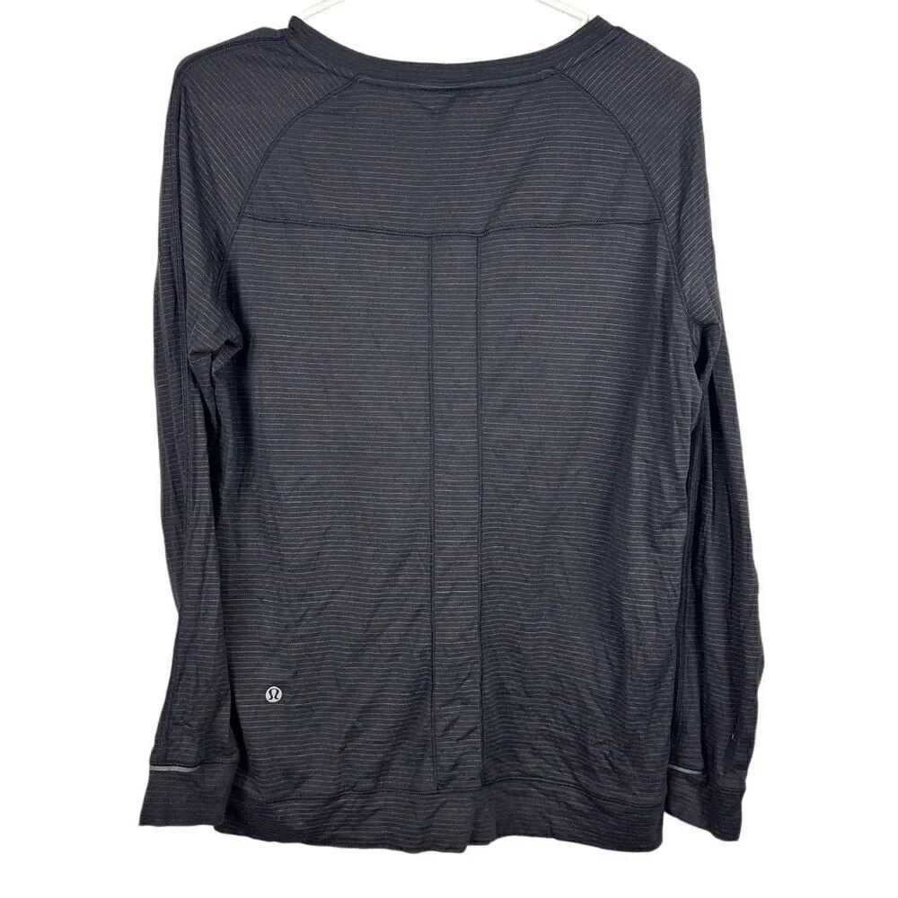 Lululemon Women's Black striped long sleeve size 8